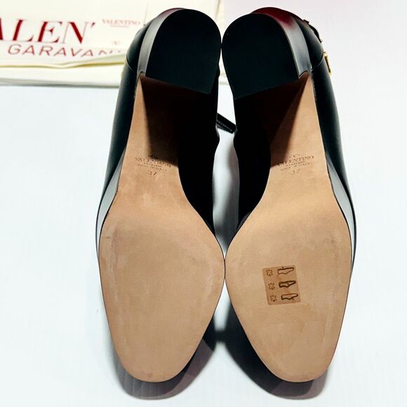 Valentino Garavani Tan-Go 37/ US 7 Platform Bootie Black Leather NIB $1,870 - Picture 13 of 16